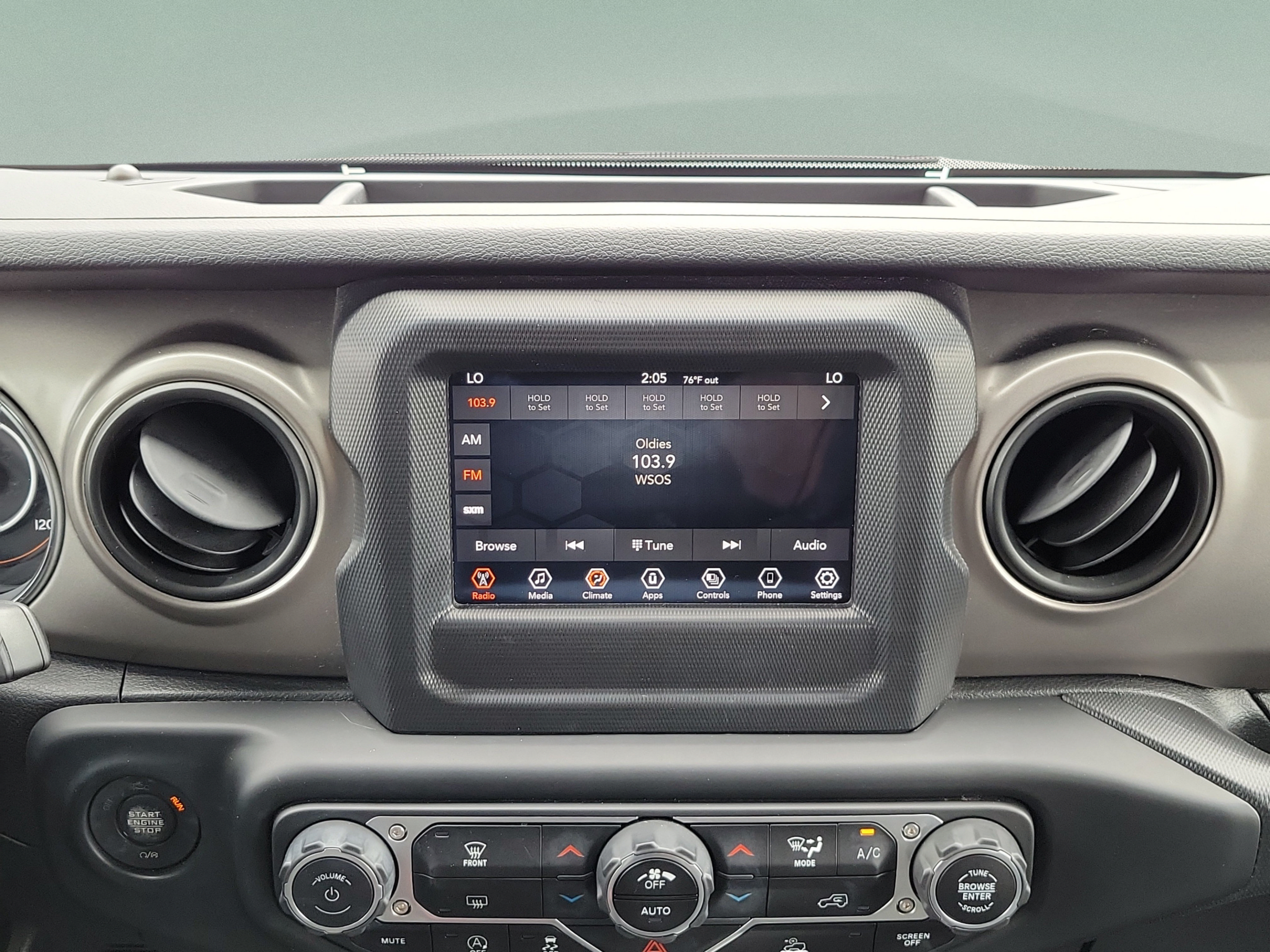 Used 2021 Jeep Wrangler Unlimited Sport AWD/4WD image 13