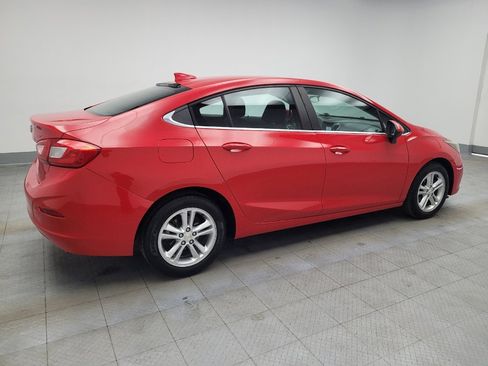 Used 2017 Chevrolet Cruze LT image 10