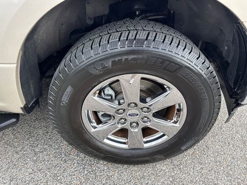 Used 2018 Ford F150 XLT w/ Equipment Group 302A Luxury AWD/4WD image 4