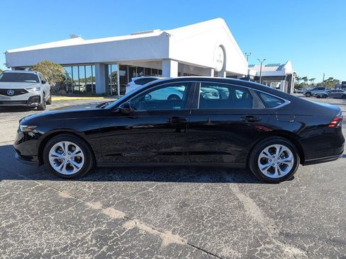 Used 2025 Honda Accord LX image 5