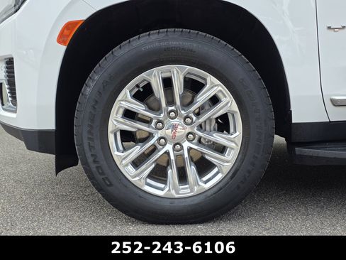 Used 2023 GMC Yukon SLT w/ SLT Premium Package image 80