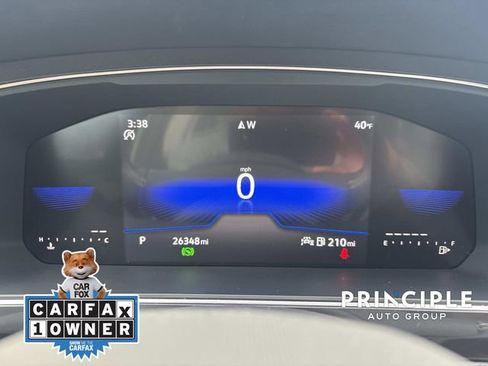 Used 2023 Volkswagen Tiguan SE w/ Panoramic Sunroof Package image 19