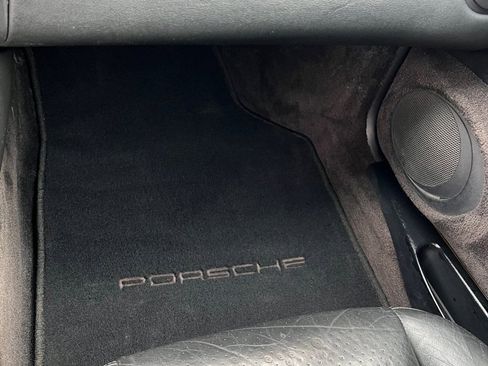 Used 2001 Porsche Boxster image 25