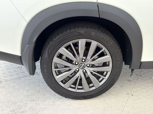 Used 2022 Nissan Pathfinder SL w/ SL Premium Package AWD/4WD image 12