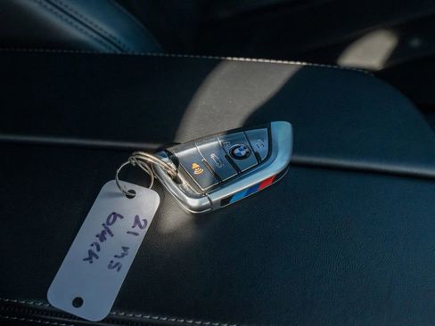 Used 2021 BMW M5 w/ Executive Package image 22