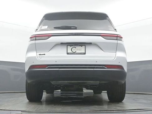 Used 2023 Jeep Grand Cherokee Altitude AWD/4WD image 48