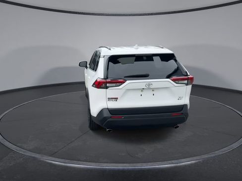 Used 2025 Toyota RAV4 XLE image 13