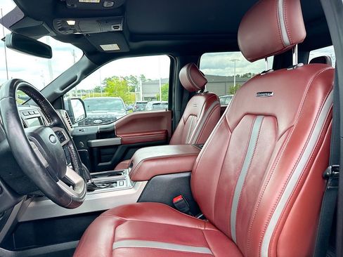 Used 2018 Ford F150 Platinum w/ Equipment Group 701A Luxury AWD/4WD image 8