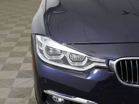 Used 2017 BMW 330i xDrive Sedan AWD/4WD image 15