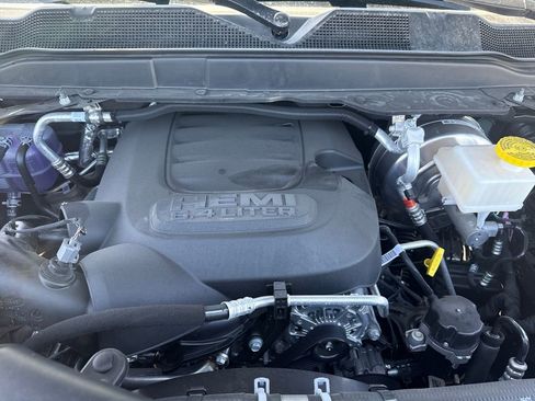 New 2026 RAM 2500 Laramie AWD/4WD image 33