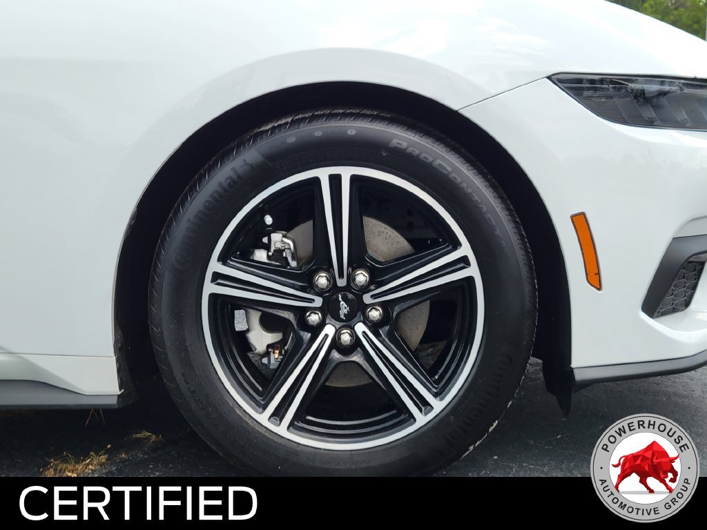 Used 2025 Ford Mustang Coupe RWD image 12