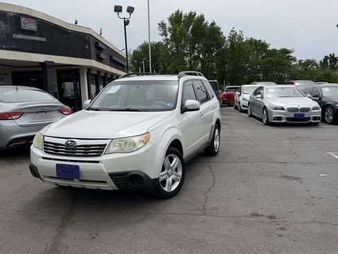 Used 2010 Subaru Forester 2.5X Premium AWD/4WD image 5