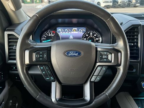 Used 2021 Ford Expedition Limited image 21