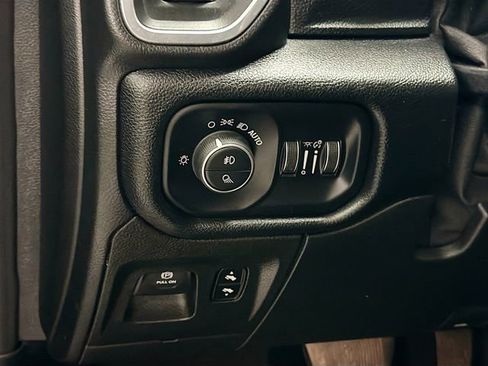 Used 2019 RAM 1500 Laramie image 10