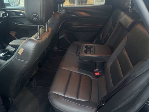 Used 2022 Chevrolet TrailBlazer ACTIV w/ Technology Package image 16