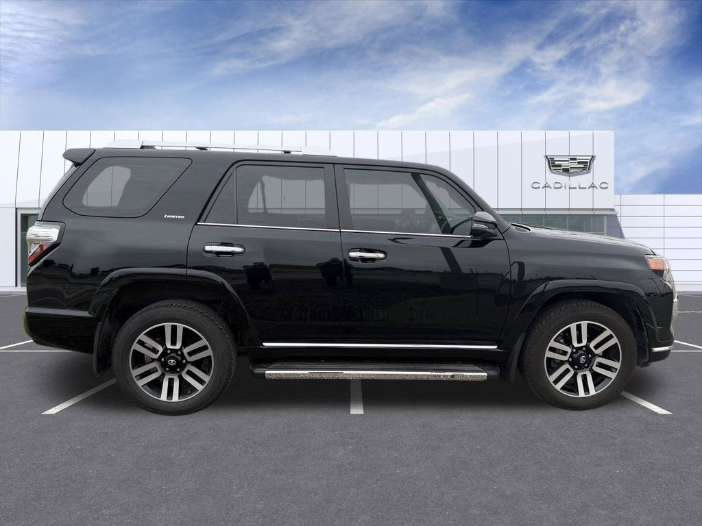 Used 2020 Toyota 4Runner Limited w/ Convenience Package AWD/4WD image 2