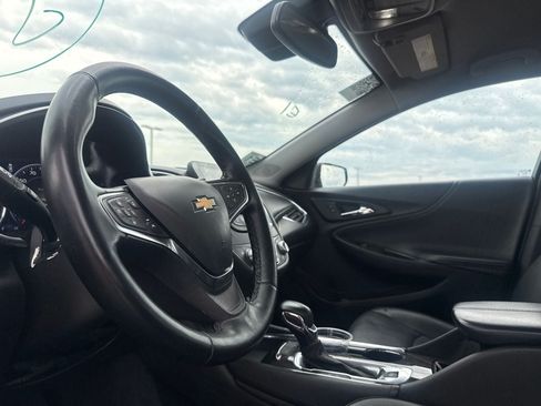 Used 2024 Chevrolet Malibu LT FWD image 32