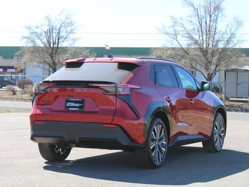 New 2026 Subaru Solterra AWD/4WD image 6