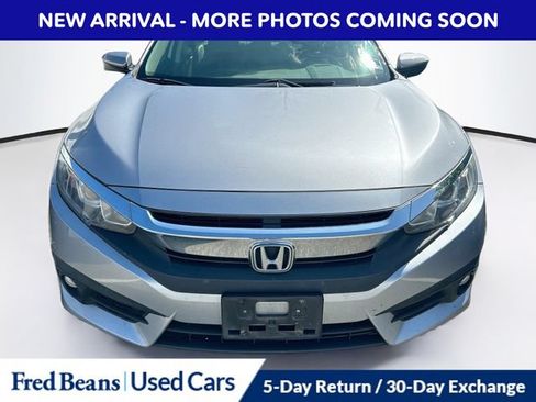 Used 2017 Honda Civic EX-T image 3