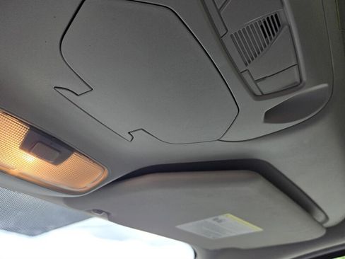 Used 2016 Ford Transit Connect XL FWD image 19