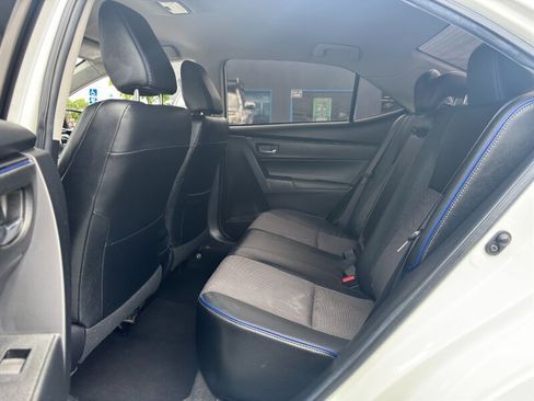 Used 2018 Toyota Corolla SE w/ Carpet Mat Package (TMS) FWD image 11