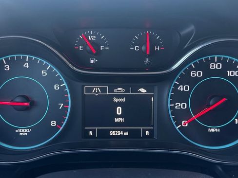 Used 2017 Chevrolet Cruze Premier FWD image 22