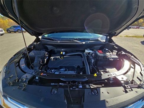 New 2026 Chevrolet Equinox LT w/ LPO, Floor Liner Package image 31