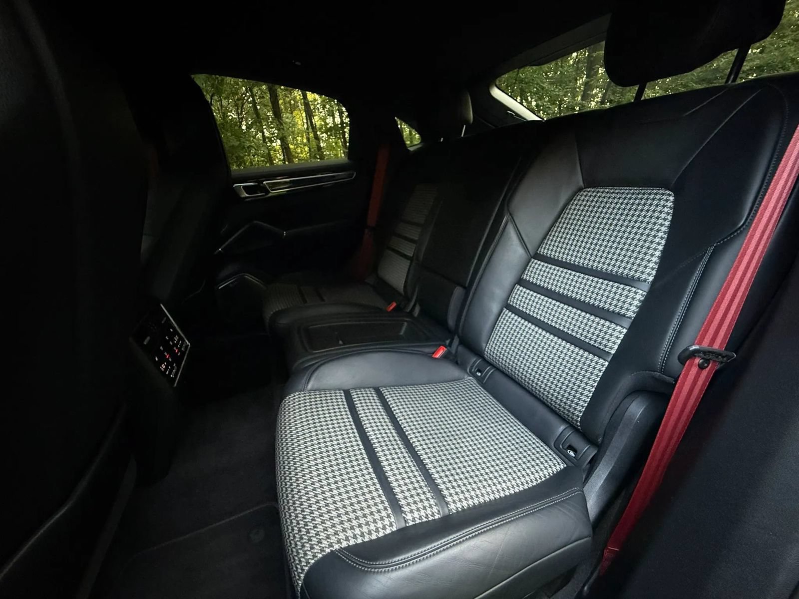 Used 2021 Porsche Cayenne GTS AWD/4WD image 20
