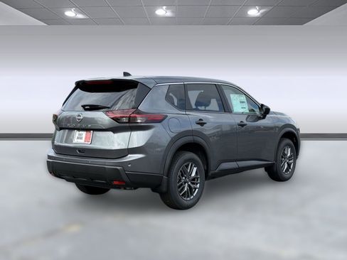 Certified 2026 Nissan Rogue S image 8