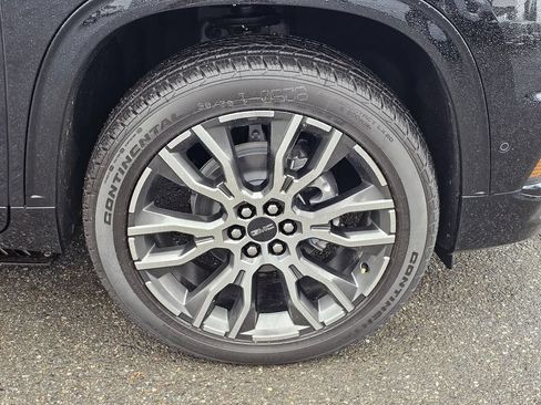 Used 2026 GMC Acadia Denali Ultimate AWD/4WD image 9