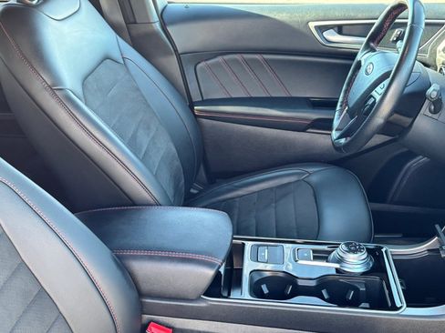 Used 2020 Ford Edge ST-Line image 12