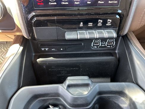 Used 2019 RAM 1500 Limited image 18