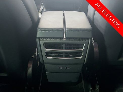 Used 2020 Tesla Model X Performance image 26