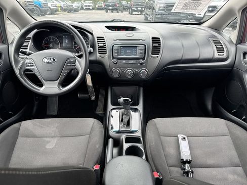Used 2018 Kia Forte LX w/ LX Rear Camera Package FWD image 10