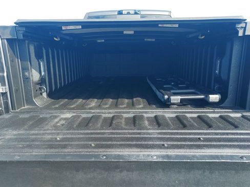 Used 2022 RAM 2500 Limited AWD/4WD image 9