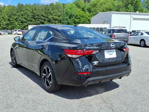 Used 2025 Nissan Sentra SV FWD image 23