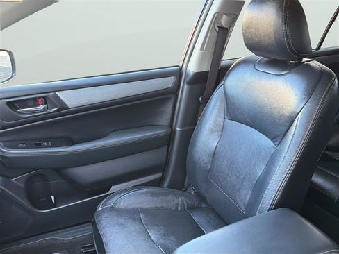 Used 2018 Subaru Outback 2.5i Premium AWD/4WD image 15