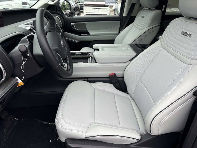New 2027 Ford Expedition Platinum w/ Platinum Ultimate Package AWD/4WD image 22