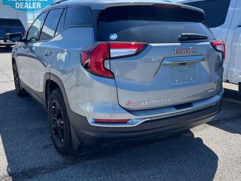 Used 2023 GMC Terrain AT4 image 5