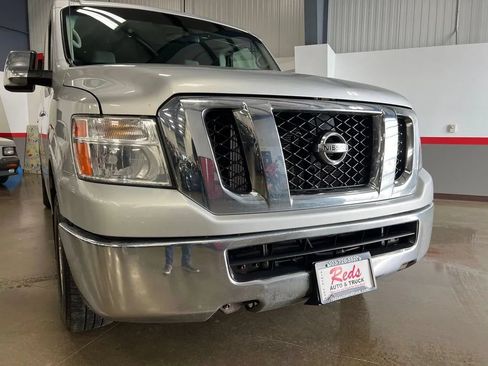 Used 2017 Nissan NV 3500 SV RWD image 84