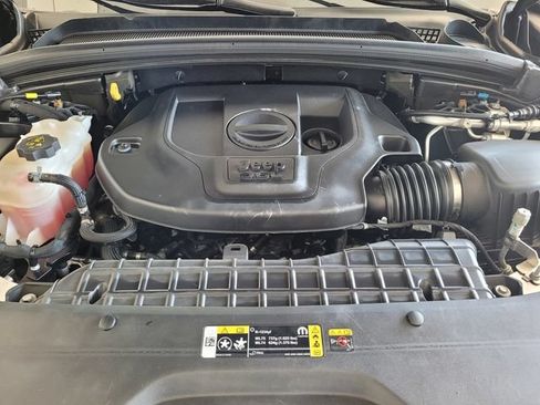 Used 2024 Jeep Grand Cherokee L Summit AWD/4WD image 27