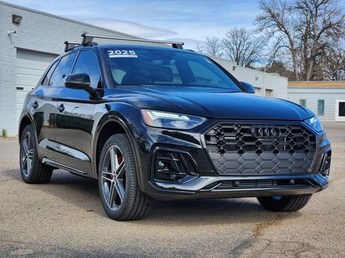 Used 2025 Audi Q5 e Premium Plus AWD/4WD image 3