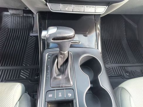 Used 2017 Kia Sorento SX image 20