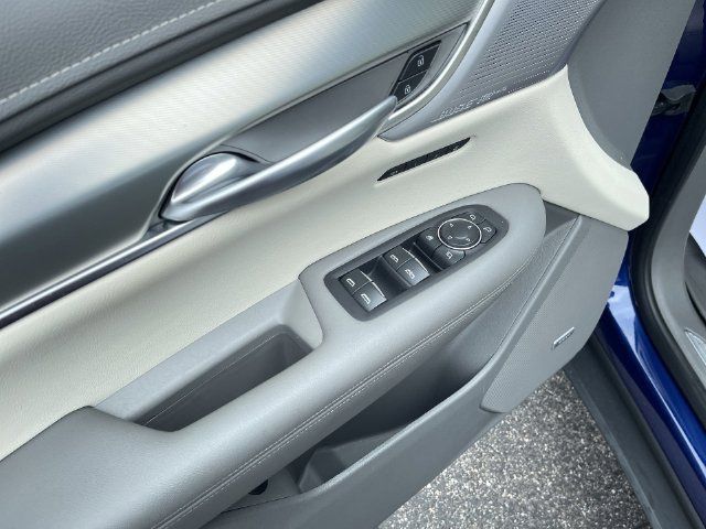 Certified 2024 Cadillac XT5 Premium Luxury AWD/4WD image 24