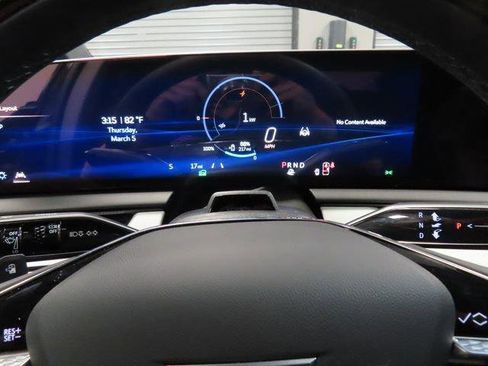 New 2026 Cadillac Optiq Luxury 1 image 21