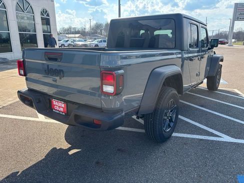 New 2026 Jeep Gladiator Sport AWD/4WD image 8