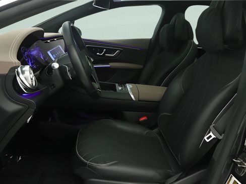 Certified 2023 Mercedes-Benz EQS 580 4MATIC Sedan image 30