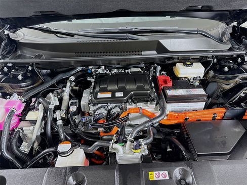 Used 2024 Toyota bZ4X XLE image 32