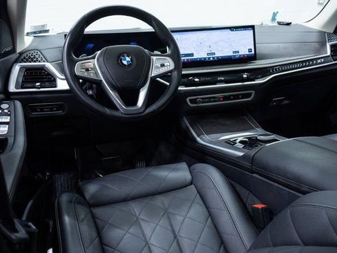 Certified 2024 BMW X7 xDrive40i image 19