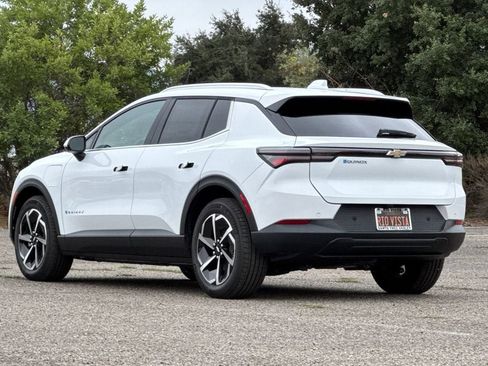 New 2026 Chevrolet Equinox EV LT image 6